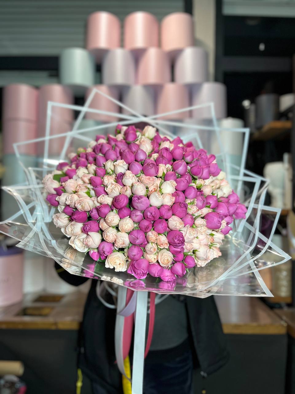 101 кустовая пионовидная роза в Ростове-на-Дону