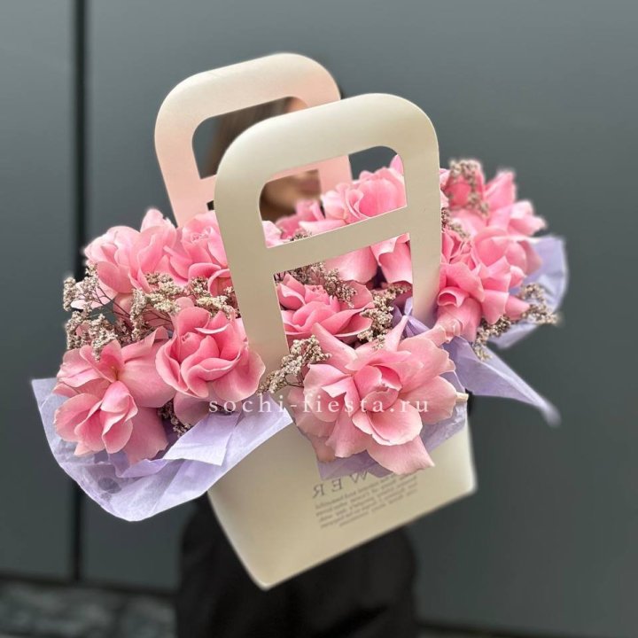 Сумочка розовых роз "Плинки" в Ростове-на-Дону