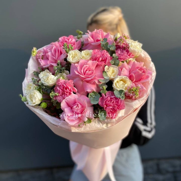  Букет  " Малина" с доставкой в Ростове-на-Дону