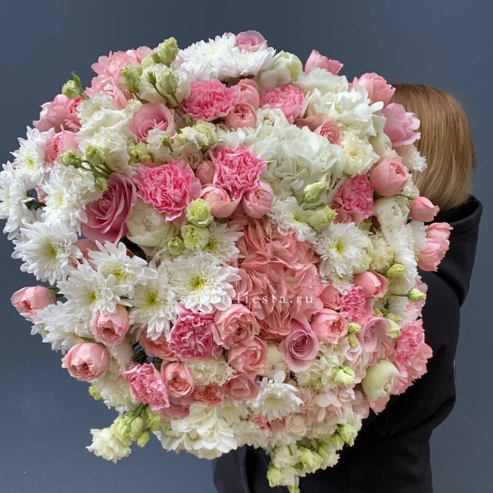  Букет  WOW-1 с доставкой в Ростове-на-Дону