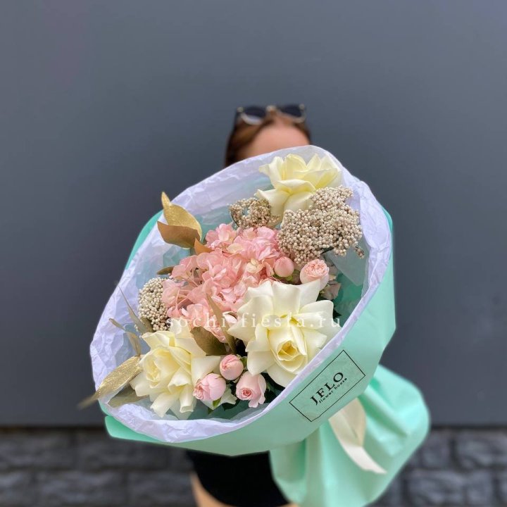 Букет "Белые ночи" в Ростове-на-Дону