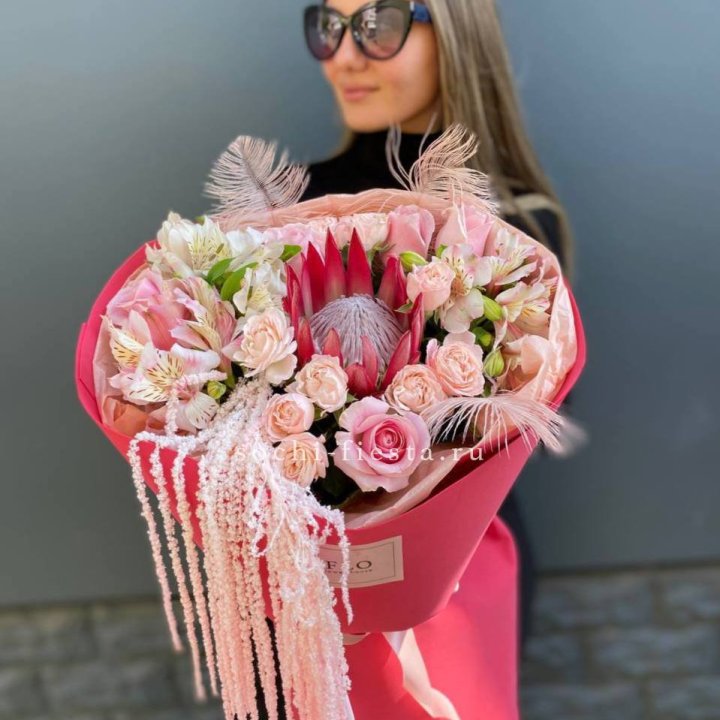  Букет "Alien" с доставкой в Ростове-на-Дону