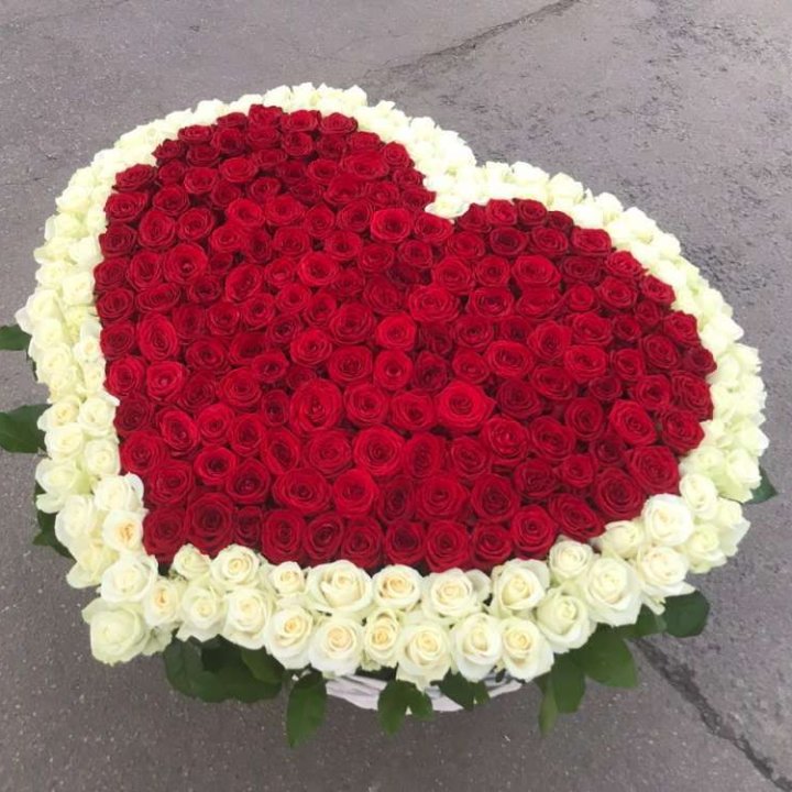 333 розы в корзине Heart в Ростове-на-Дону