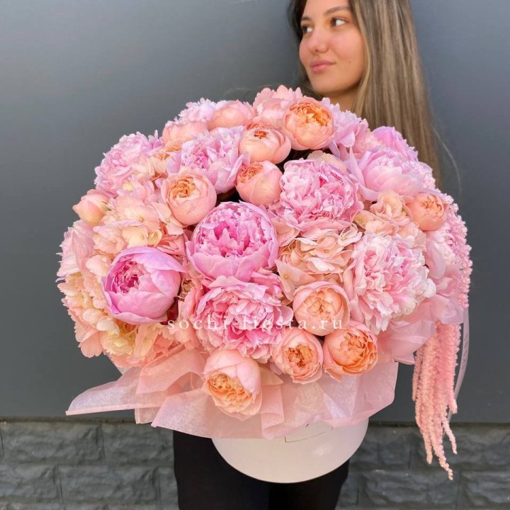 Коробка с пионами "Double flowers" в Ростове-на-Дону