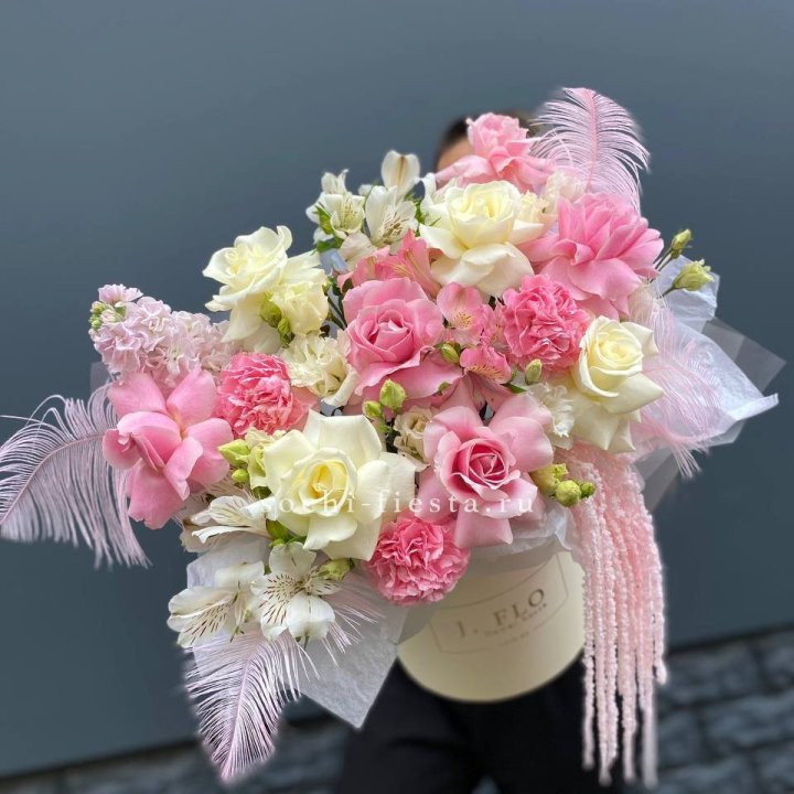 Дизайнерский бокс "Lovely" с доставкой в Ростове-на-Дону