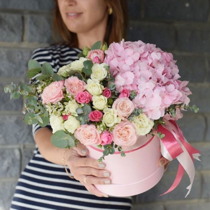 Дизайнерский цилиндр №1 с доставкой в Ростове-на-Дону