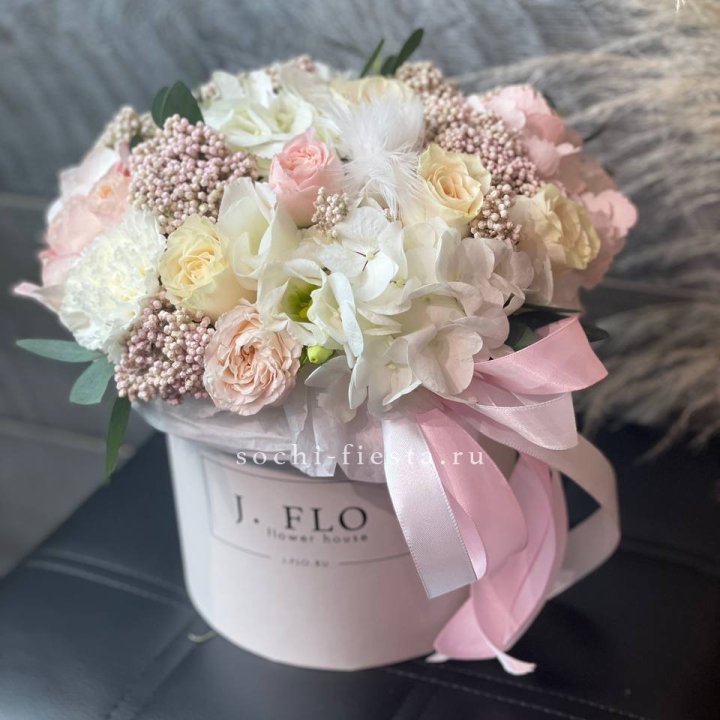 Авторский бокс "Wanderer" с доставкой в Ростове-на-Дону