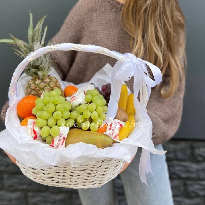 Фруктовая корзина №4 с доставкой в Ростове-на-Дону