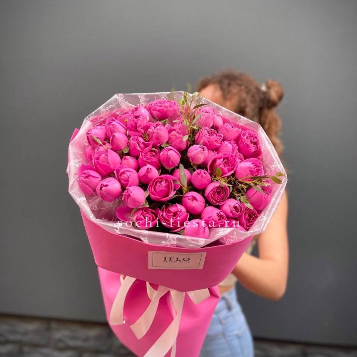 Кустовые розы букет Pink Мисти Баблс с доставкой в Ростове-на-Дону