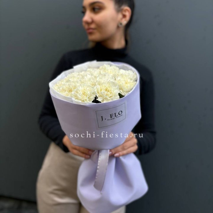 Букет белых диантусов в Ростове-на-Дону