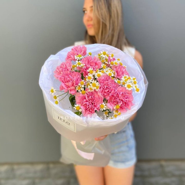 Дуобукет диантусов и ромашек в Ростове-на-Дону