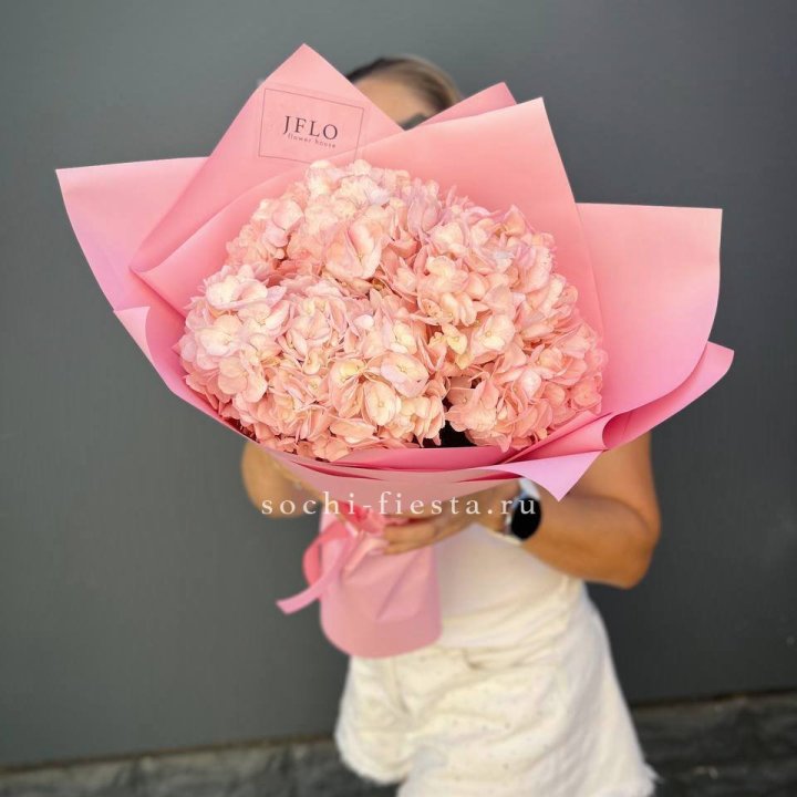 Букет гортензий "Creams" с доставкой в Ростове-на-Дону