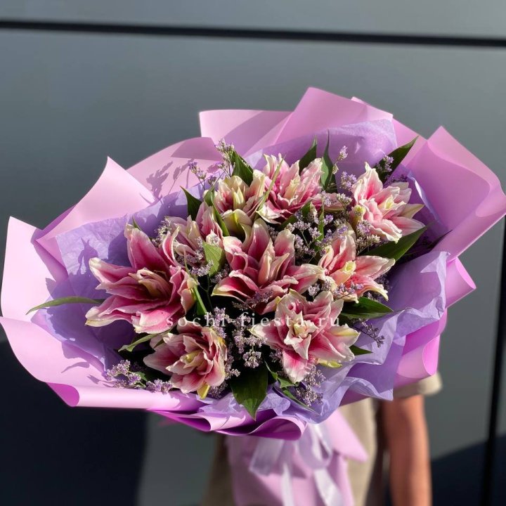 Букет пионовидных лилий №4 в Ростове-на-Дону