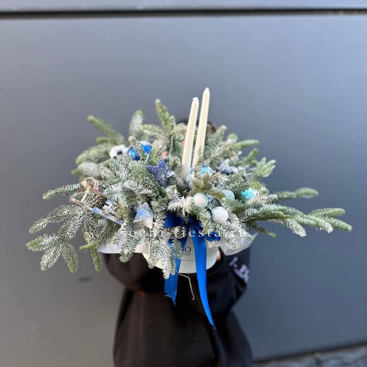 Новогодняя композиция в коробке  в Ростове-на-Дону