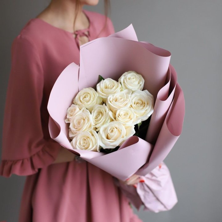 11 белых роз в Ростове-на-Дону