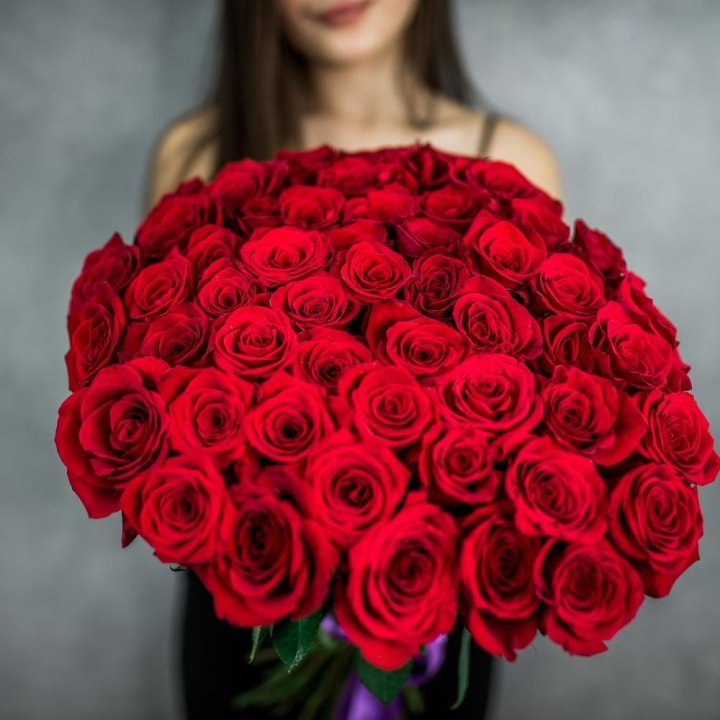 51 красная роза в Ростове-на-Дону