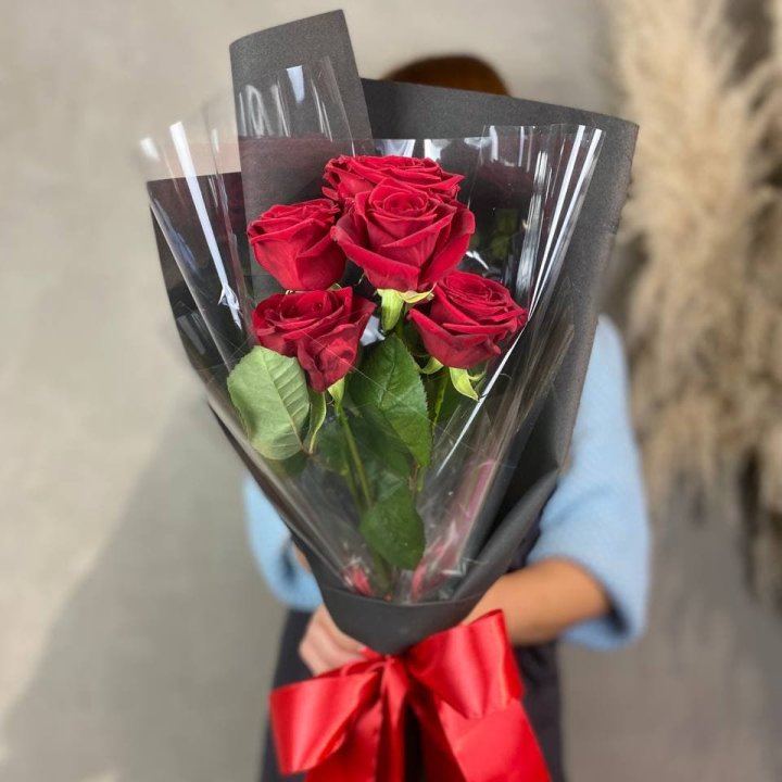 5 роз ред наоми в Ростове-на-Дону