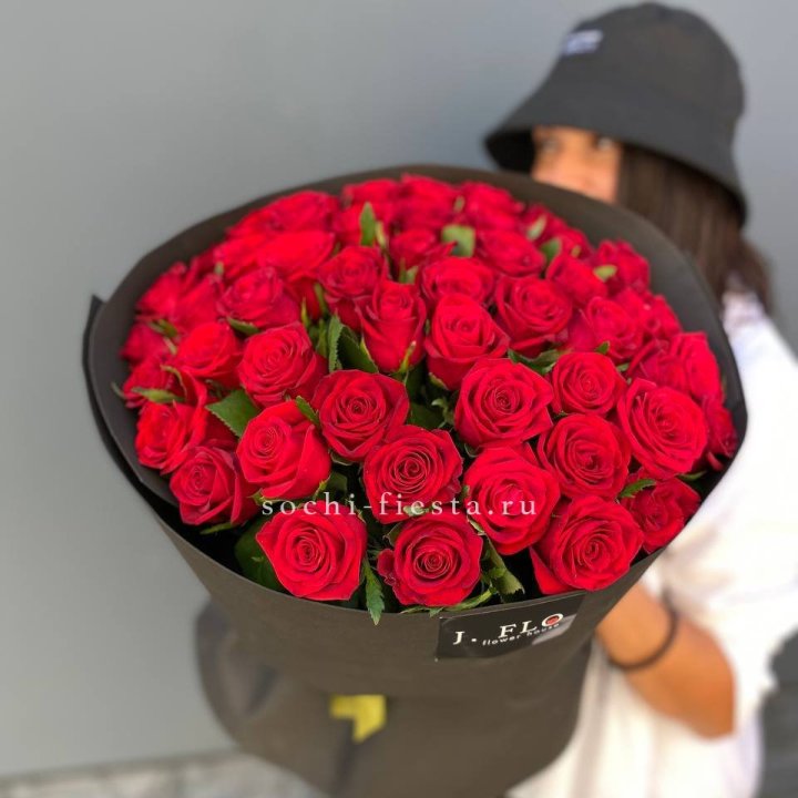 51 роза "Блек" в Ростове-на-Дону