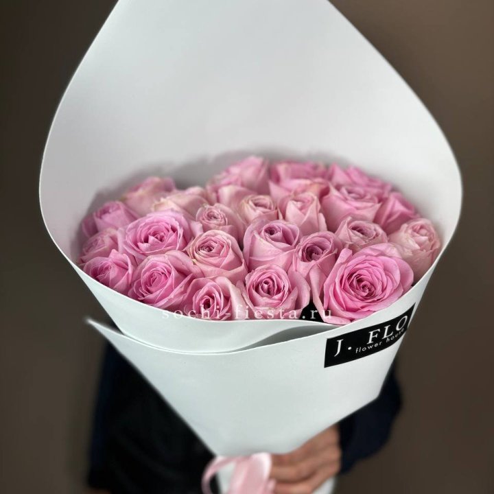 25 розовых роз в Ростове-на-Дону