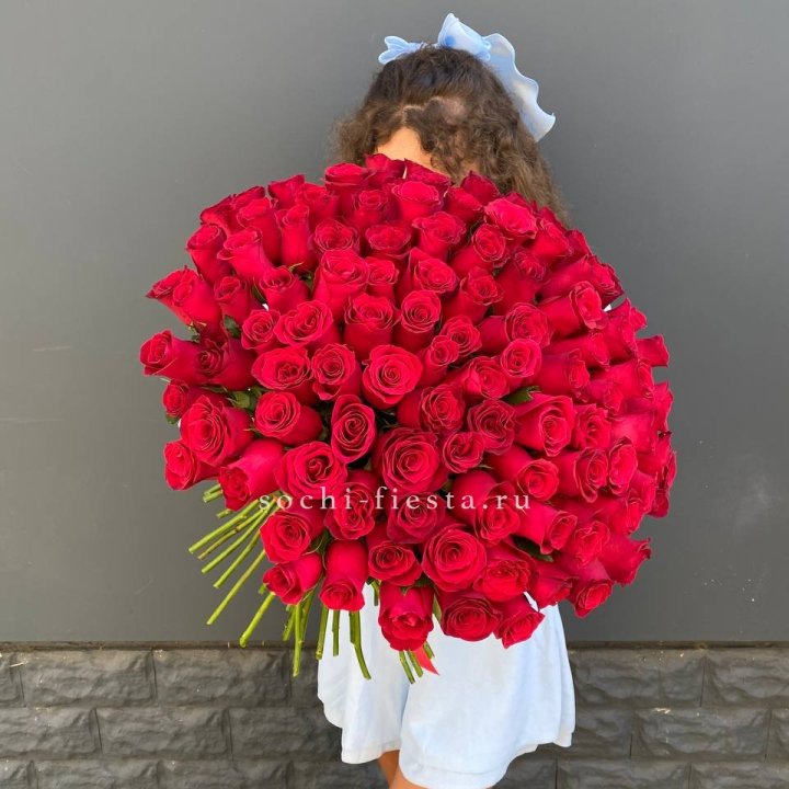 101 красная роза с доставкой в Ростове-на-Дону