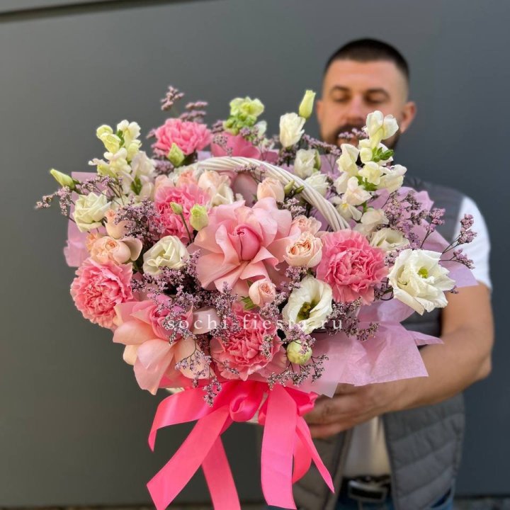 Цветочная корзина №1 в Ростове-на-Дону