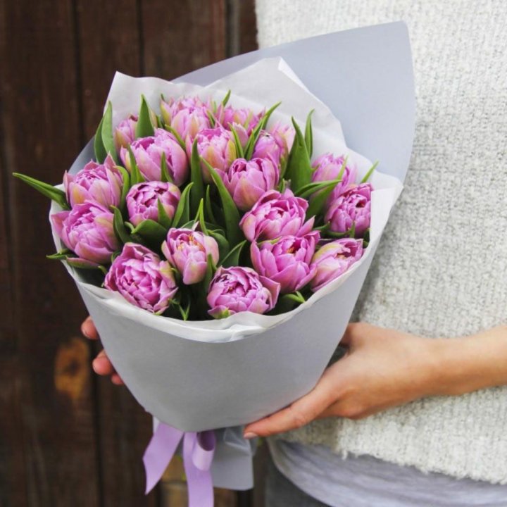 Букет пионовидных тюльпанов в Ростове-на-Дону