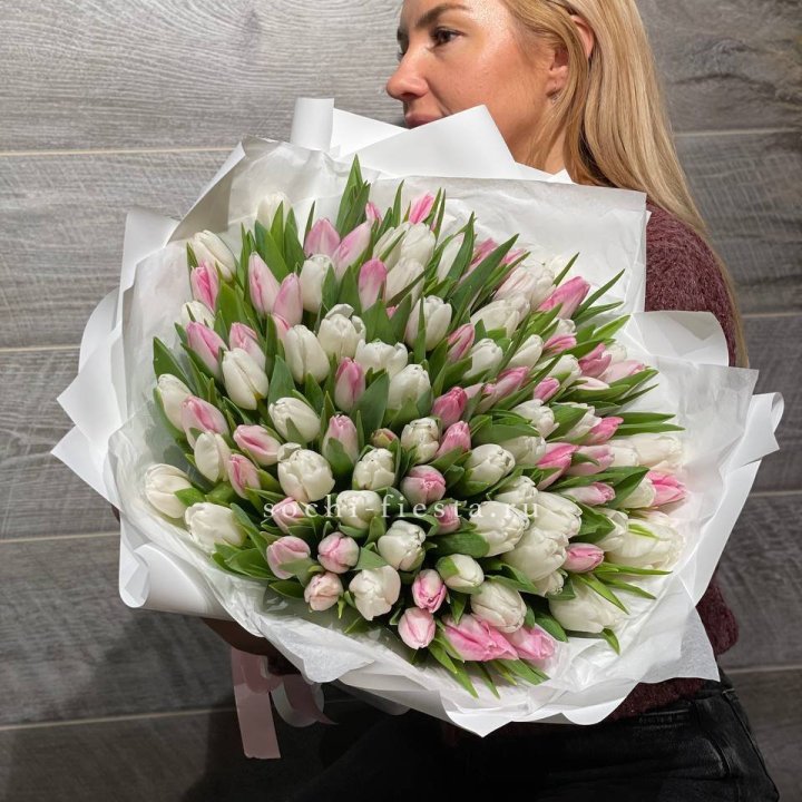 101 тюльпан нежный микс в Ростове-на-Дону