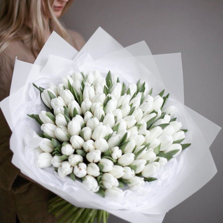 101 белый тюльпан в Ростове-на-Дону