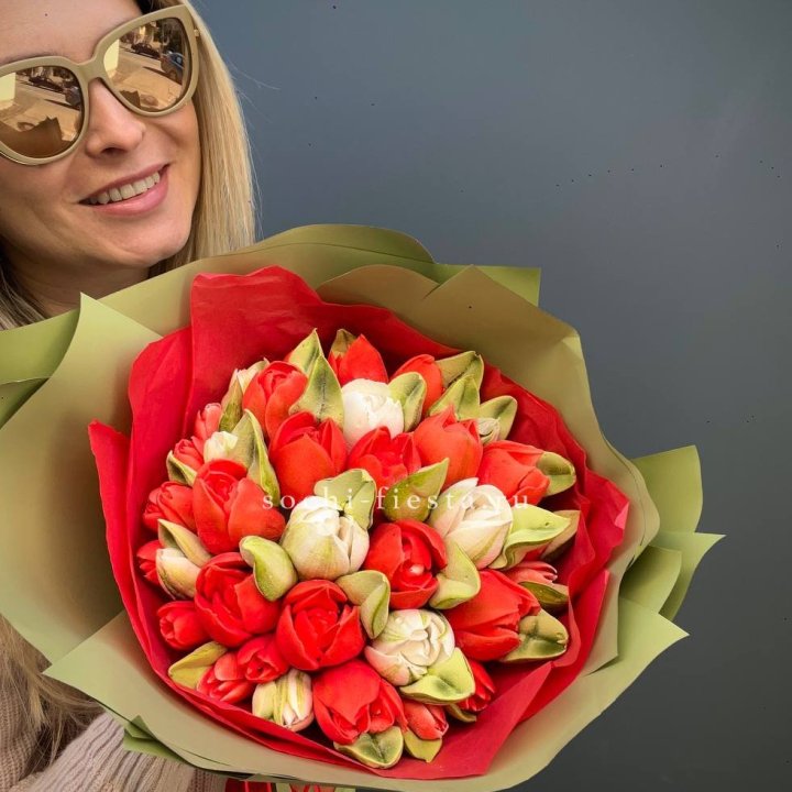 Зефирный букет из тюльпанов с доставкой в Ростове-на-Дону